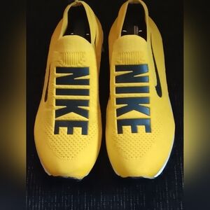 EUC Nike Women's Yellow Running Shoes Sz 45